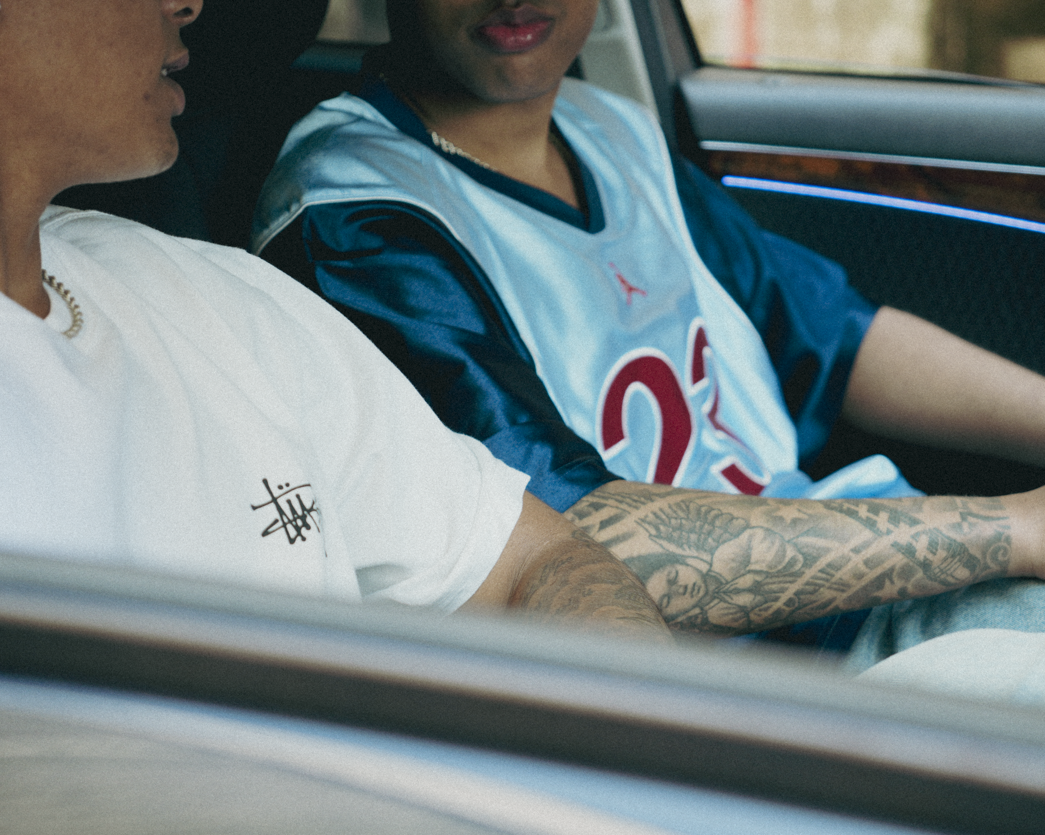 SUPREME-KOLLEKTION-MED-MODEL