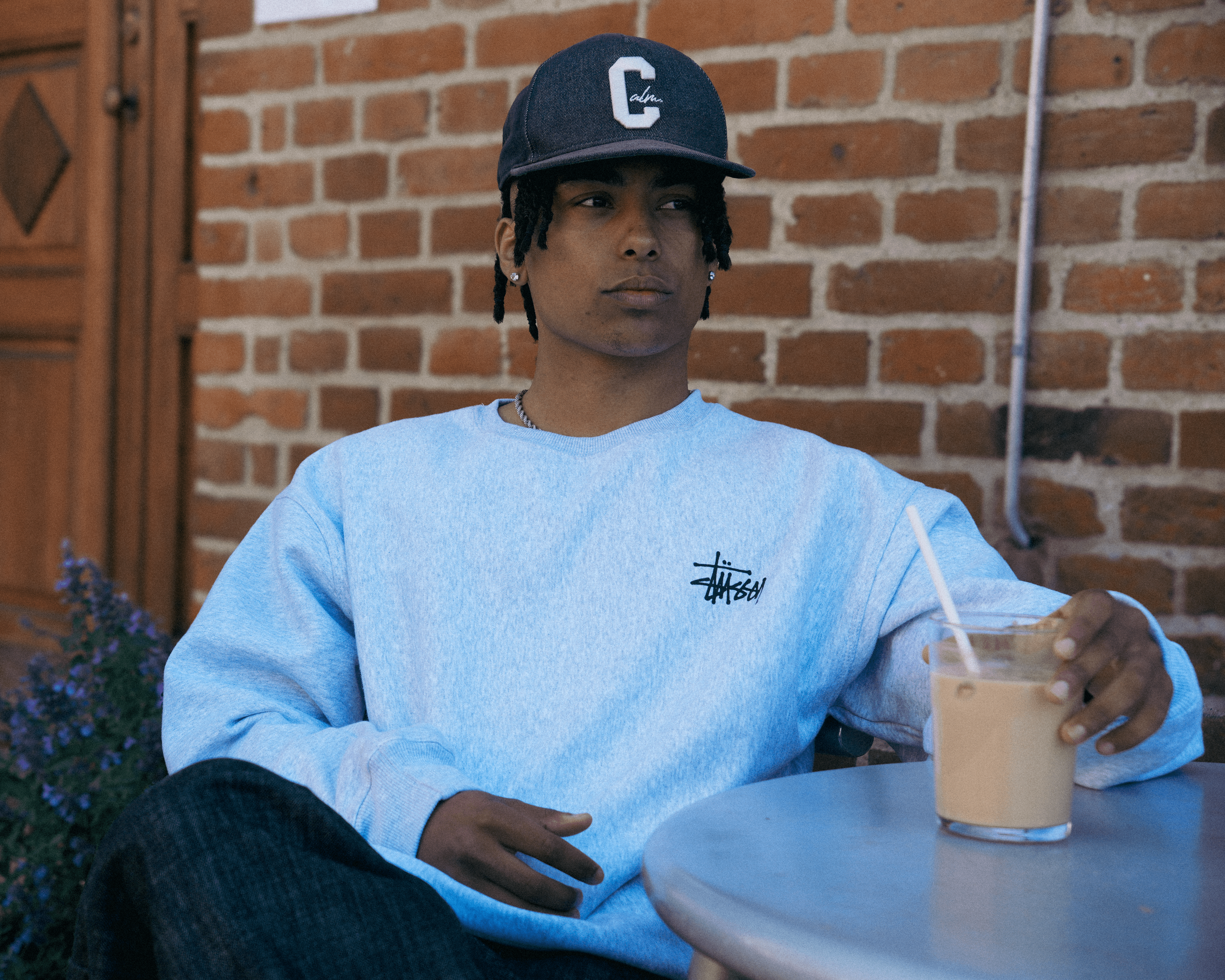 STUSSY-KOLLEKTION-MED-MODEL