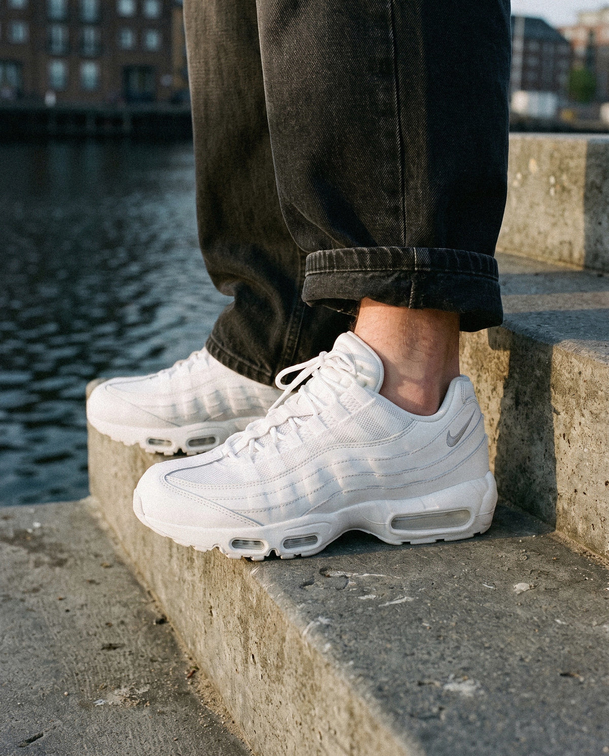Nike Air Max 95 Essential White Grey Fog - on foot