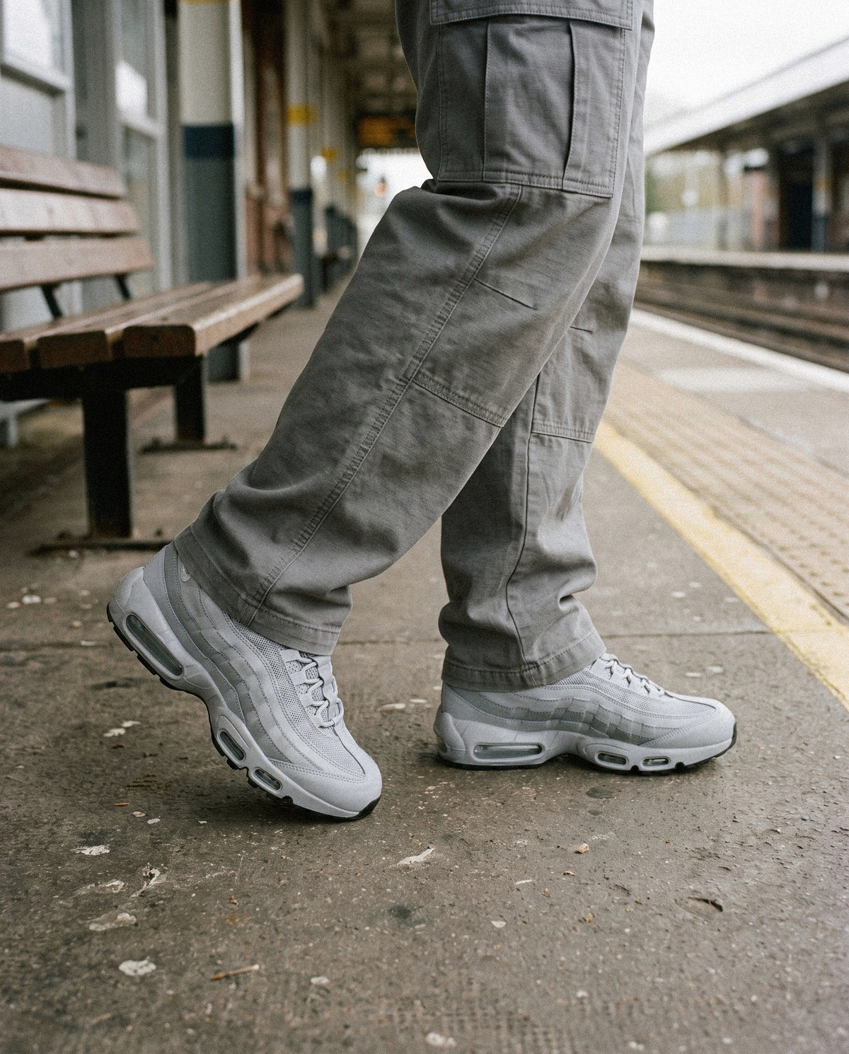 Nike Air Max 95 OG Big Bubble Wolf Grey - on foot