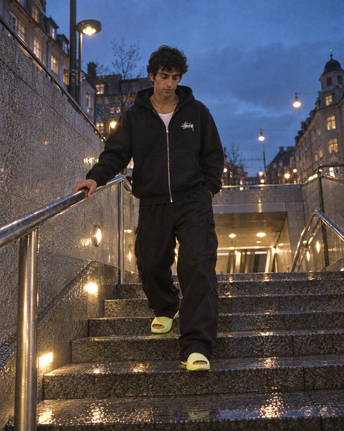adidas Yeezy Slide Glow Green - streetstyle i København