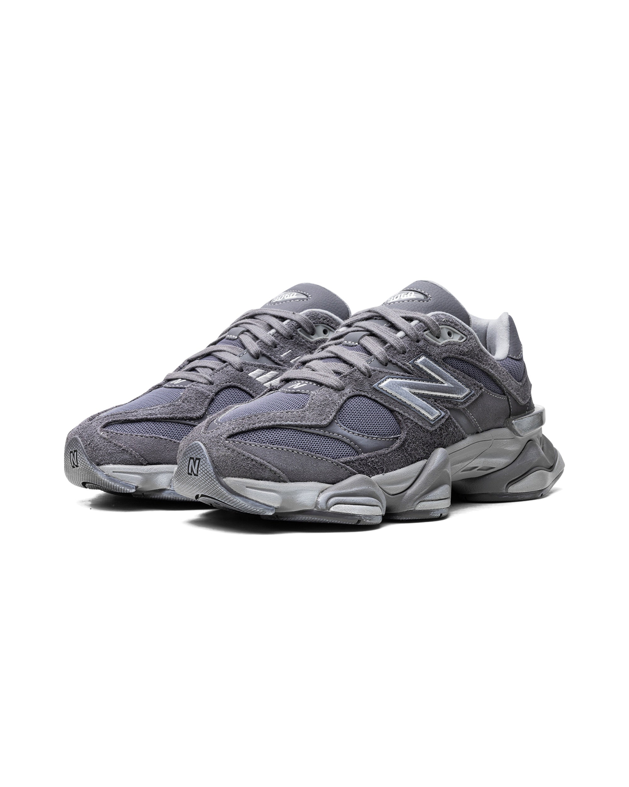 New Balance 9060 Magnet