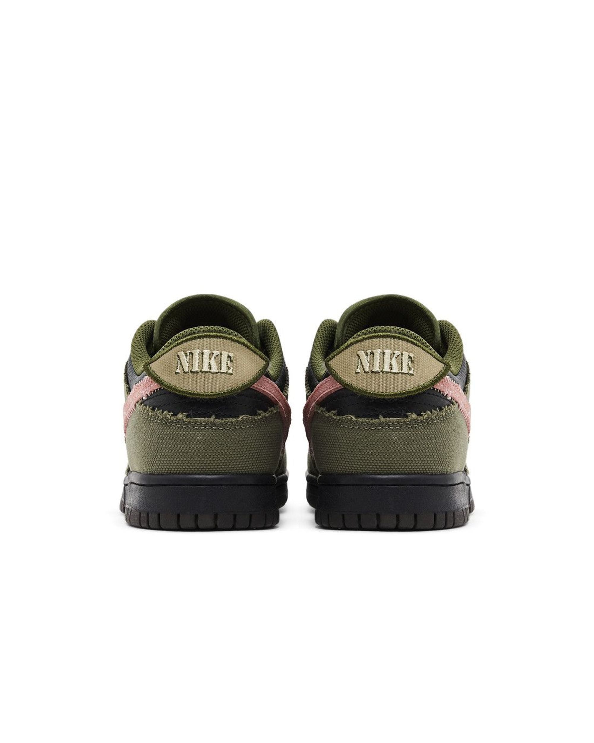 Nike Dunk Low Dunks Not Dead