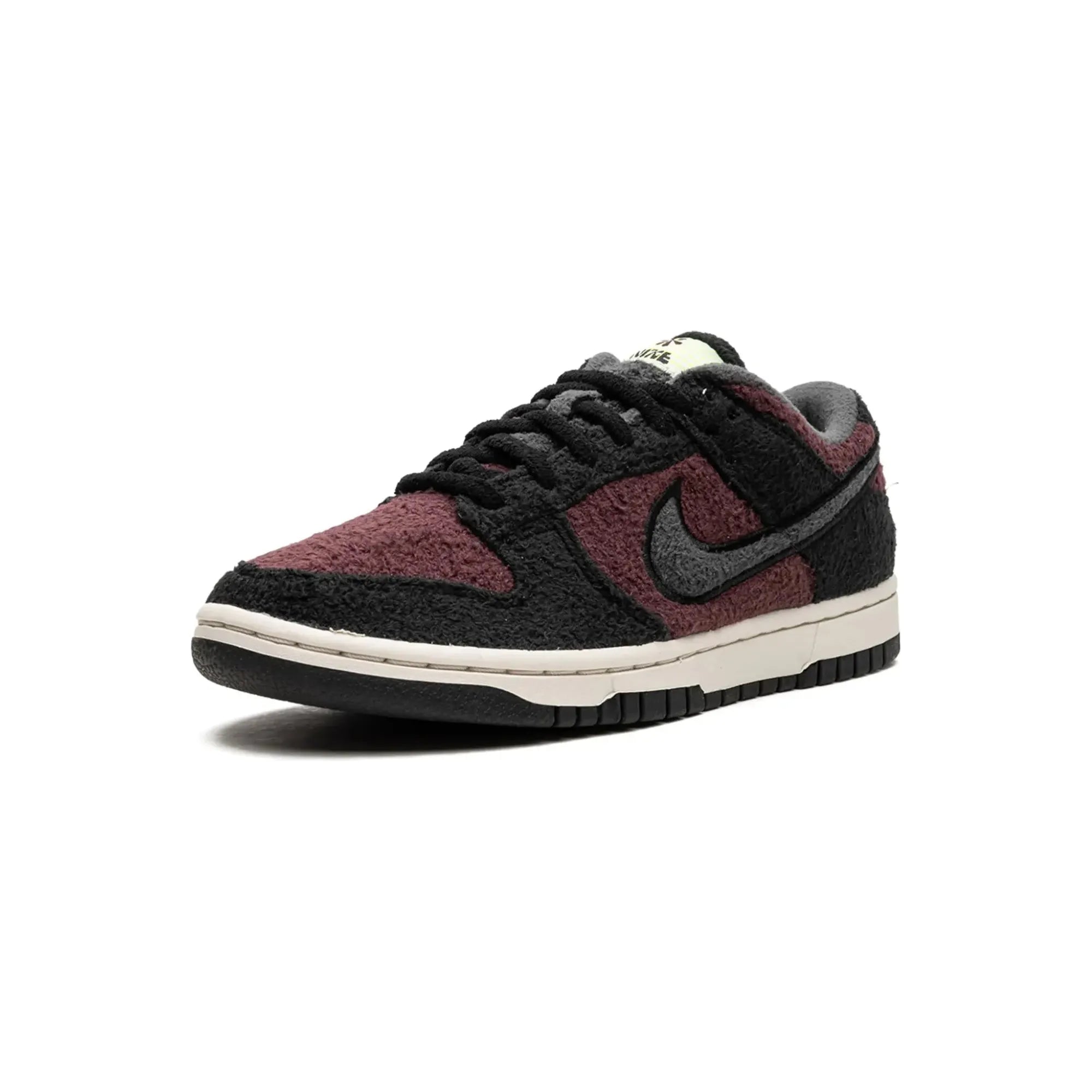 Nike Dunk Low SE "Fleece Pack Burgundy Crush" - street-bill.dk