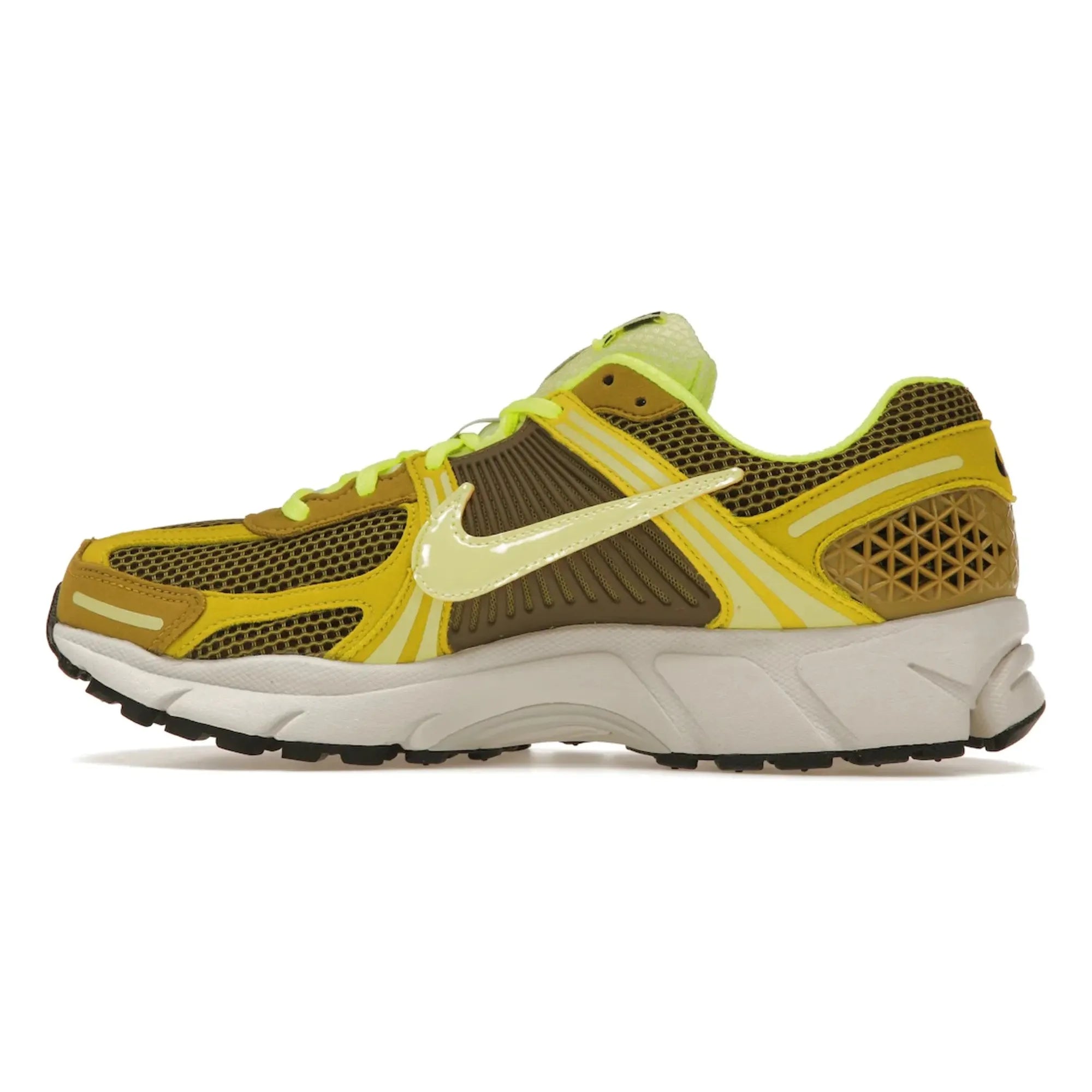 Nike Vomero 5 "Olive Flak Volt" - street-bill.dk