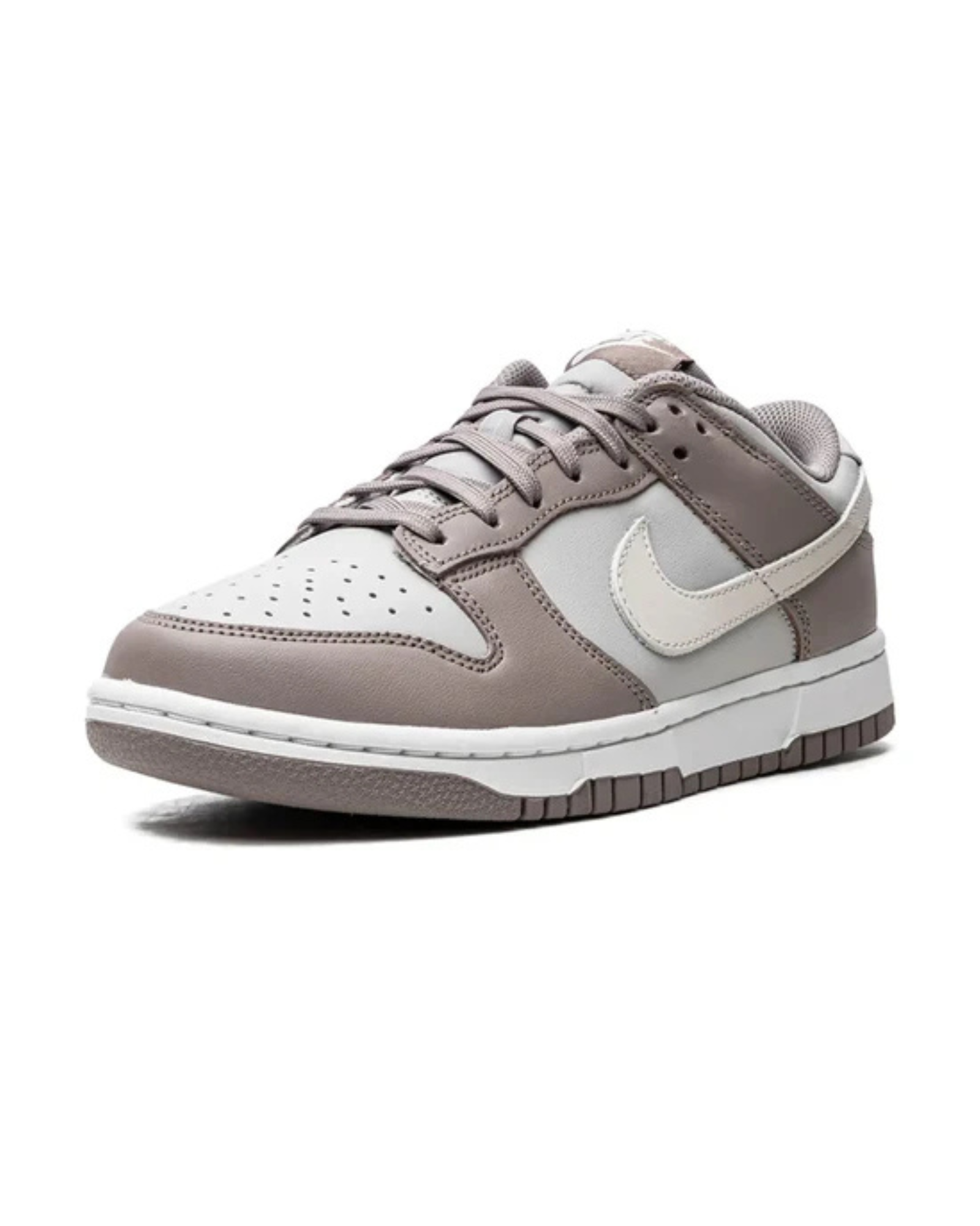 Nike Dunk Low "Bone Beige"