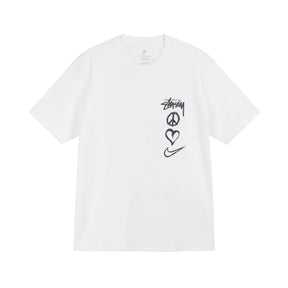 Nike x Stüssy Peace, Love, Swoosh T-shirt "White" - Streetwear - street-bill.dk