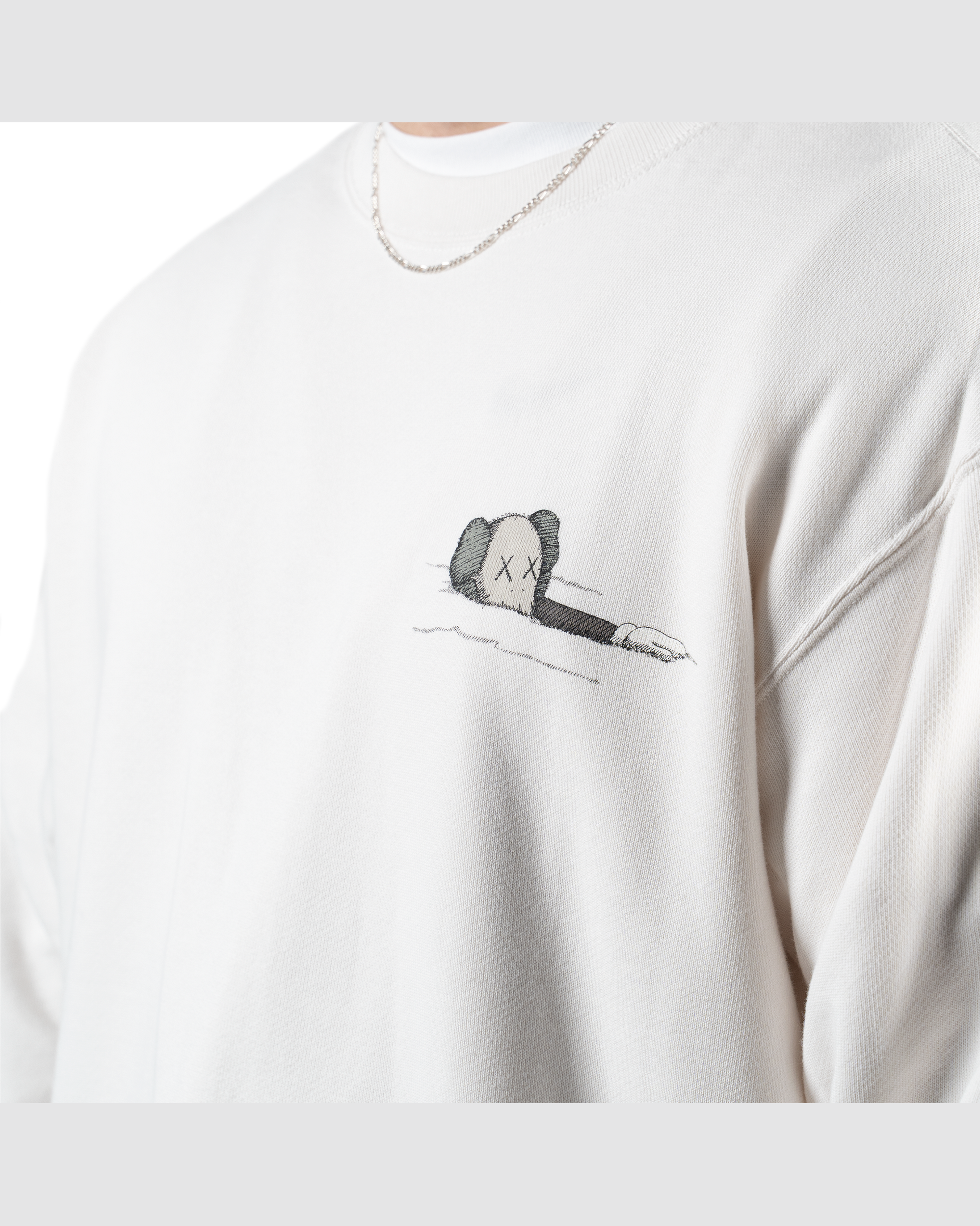 KAWS x Uniqlo Long sleeve Sweatshirt Off White