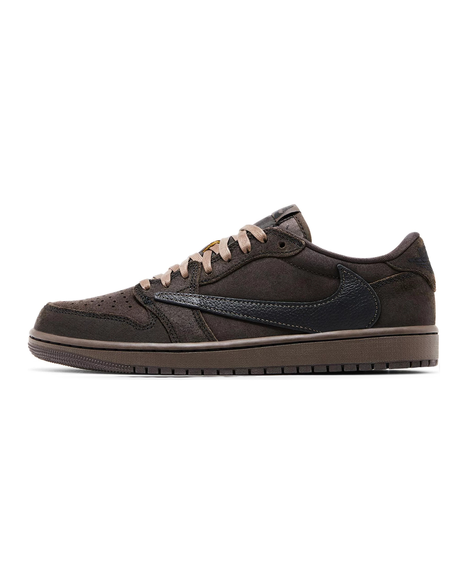 Velvet brown travis scott outside