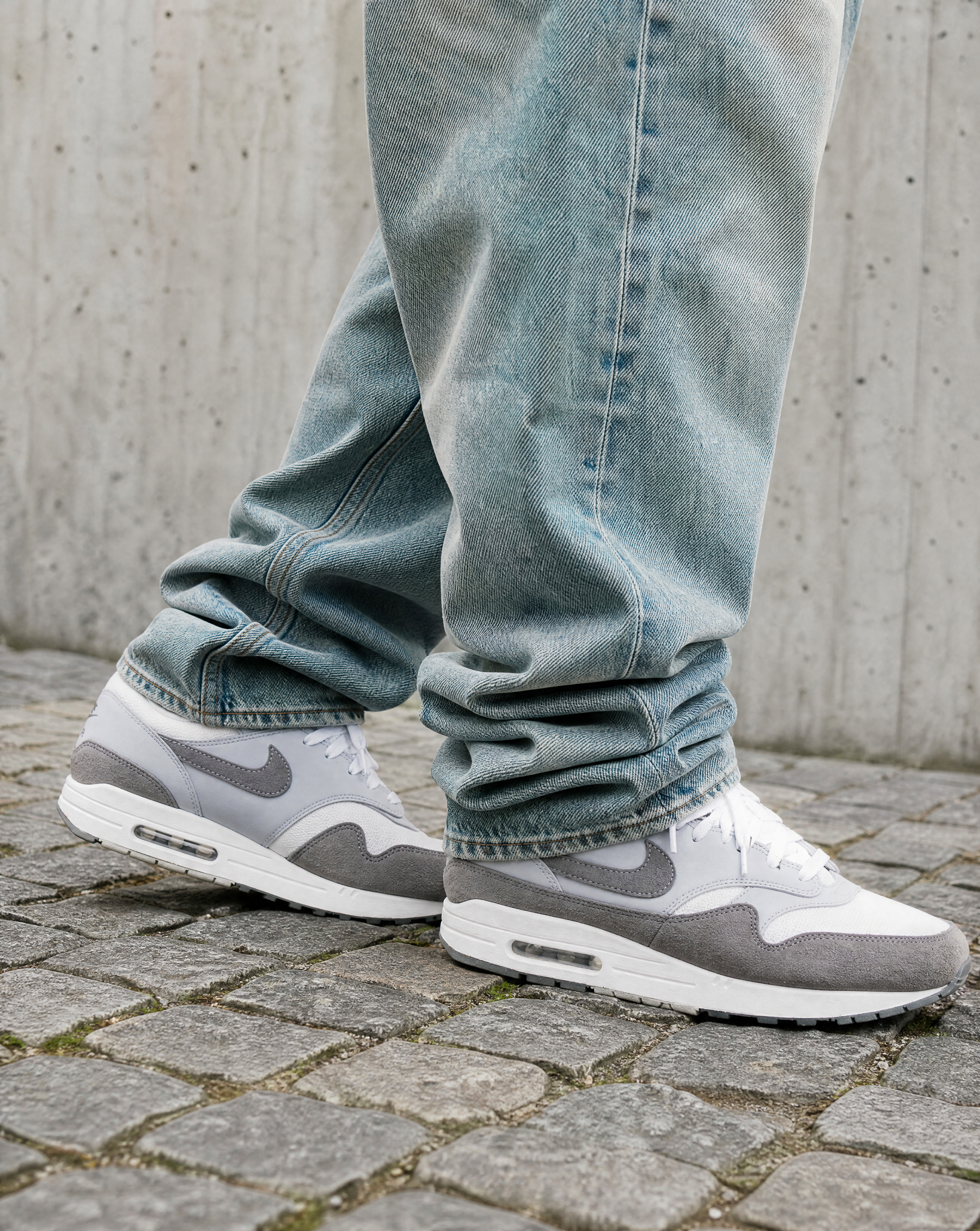Nike Air Max 1 '87 Photon Dust Wolf Grey - on-foot
