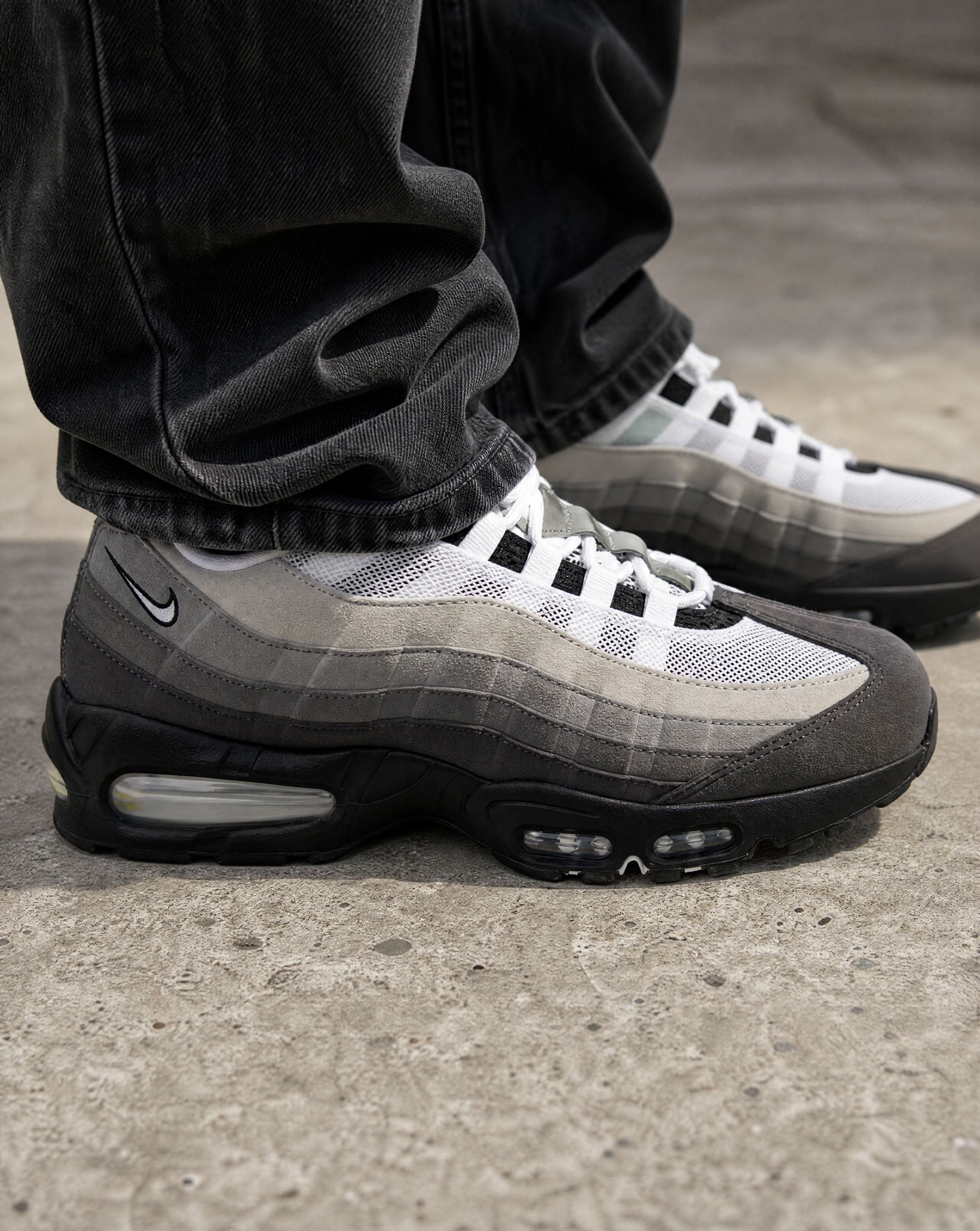 Nike Air Max 95 OG Big Bubble Granite - on-foot