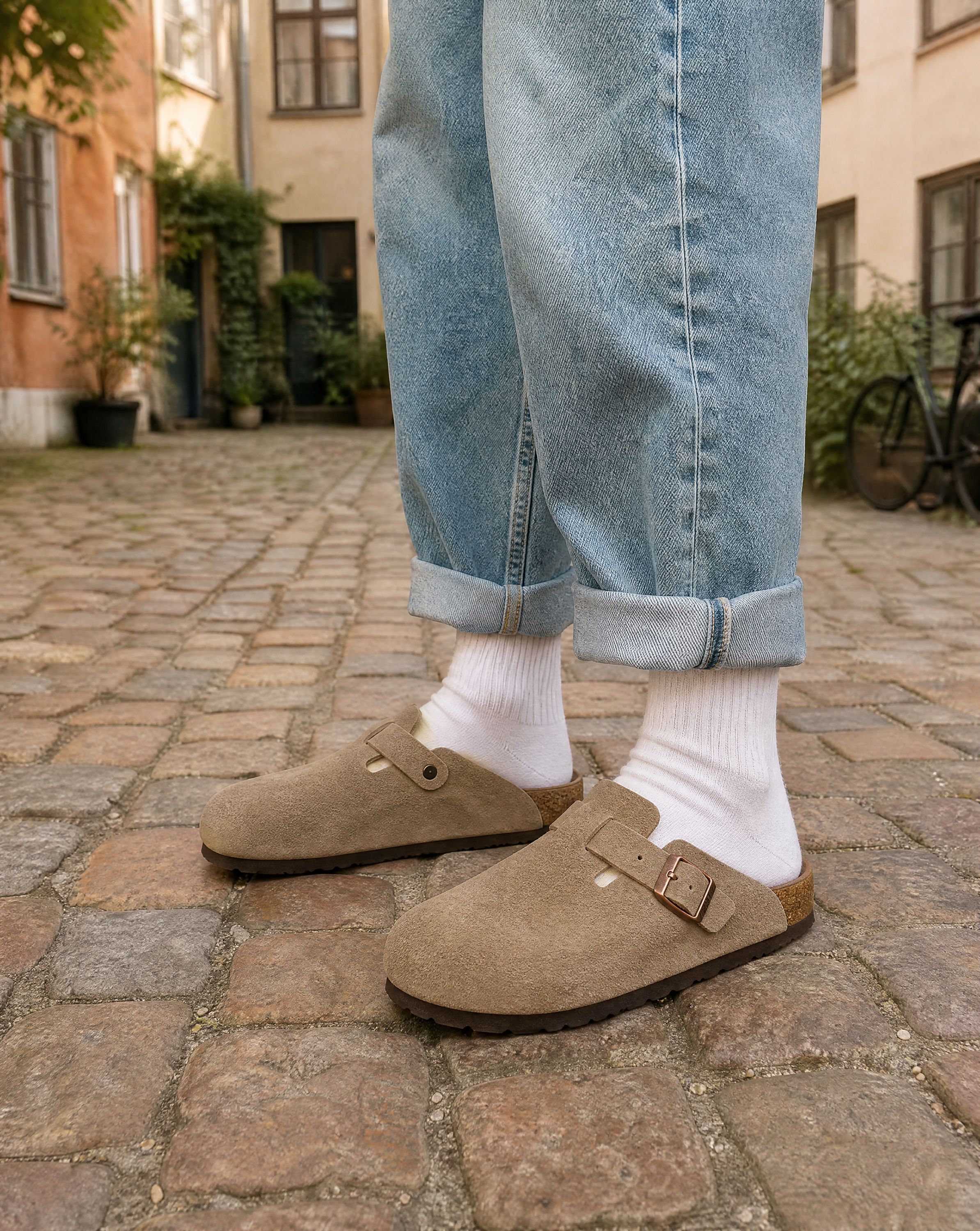 Birkenstock Boston Soft Footbed Suede Taupe - on-foot