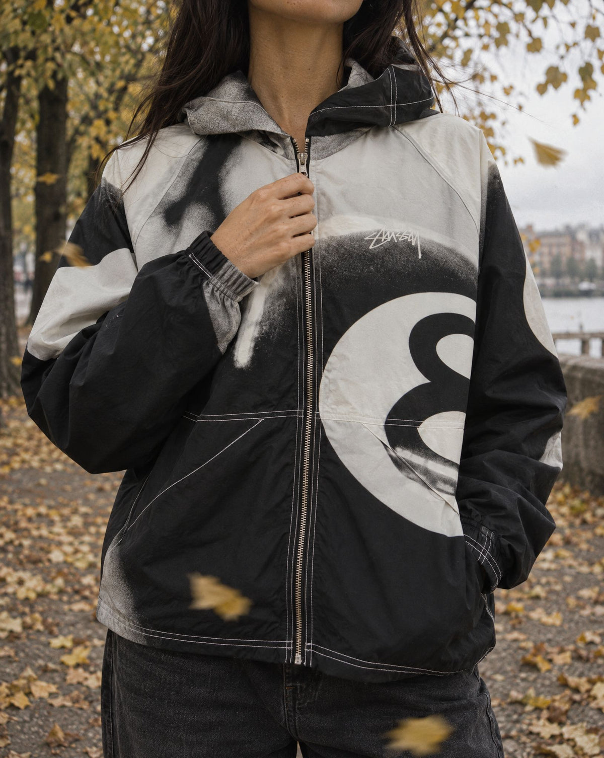 Stussy 8 Ball Beach Shell Jacket Grayscale - detalje