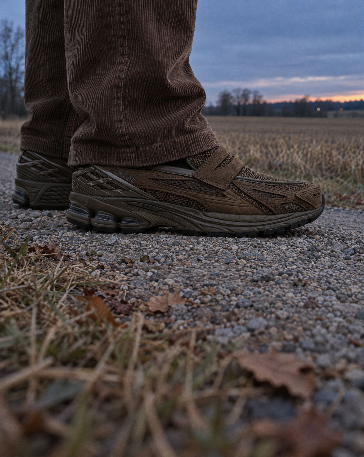 New Balance 1906L Olive Khaki - on-foot