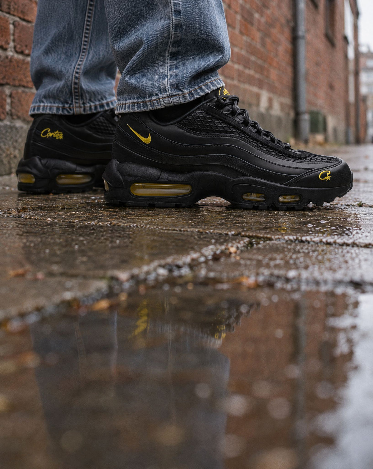Nike Air Max 95 Corteiz Honey Black - on-foot