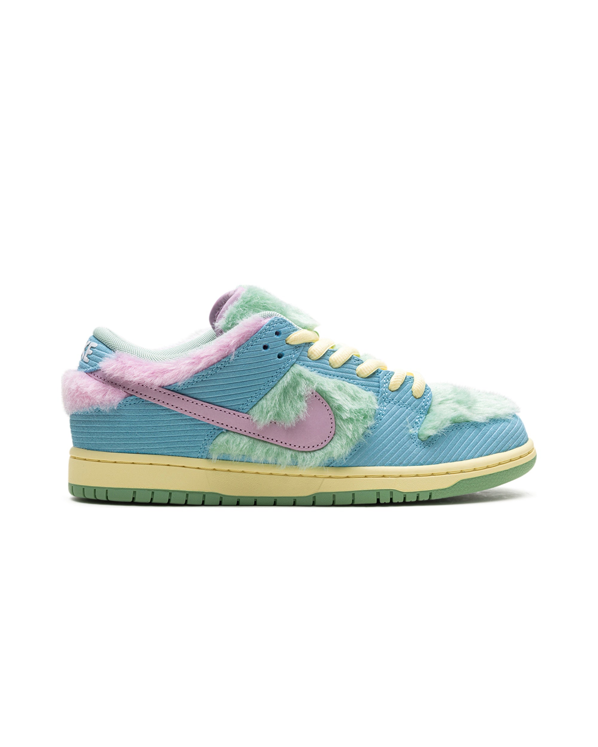 Nike SB Dunk Low Verdy Visty