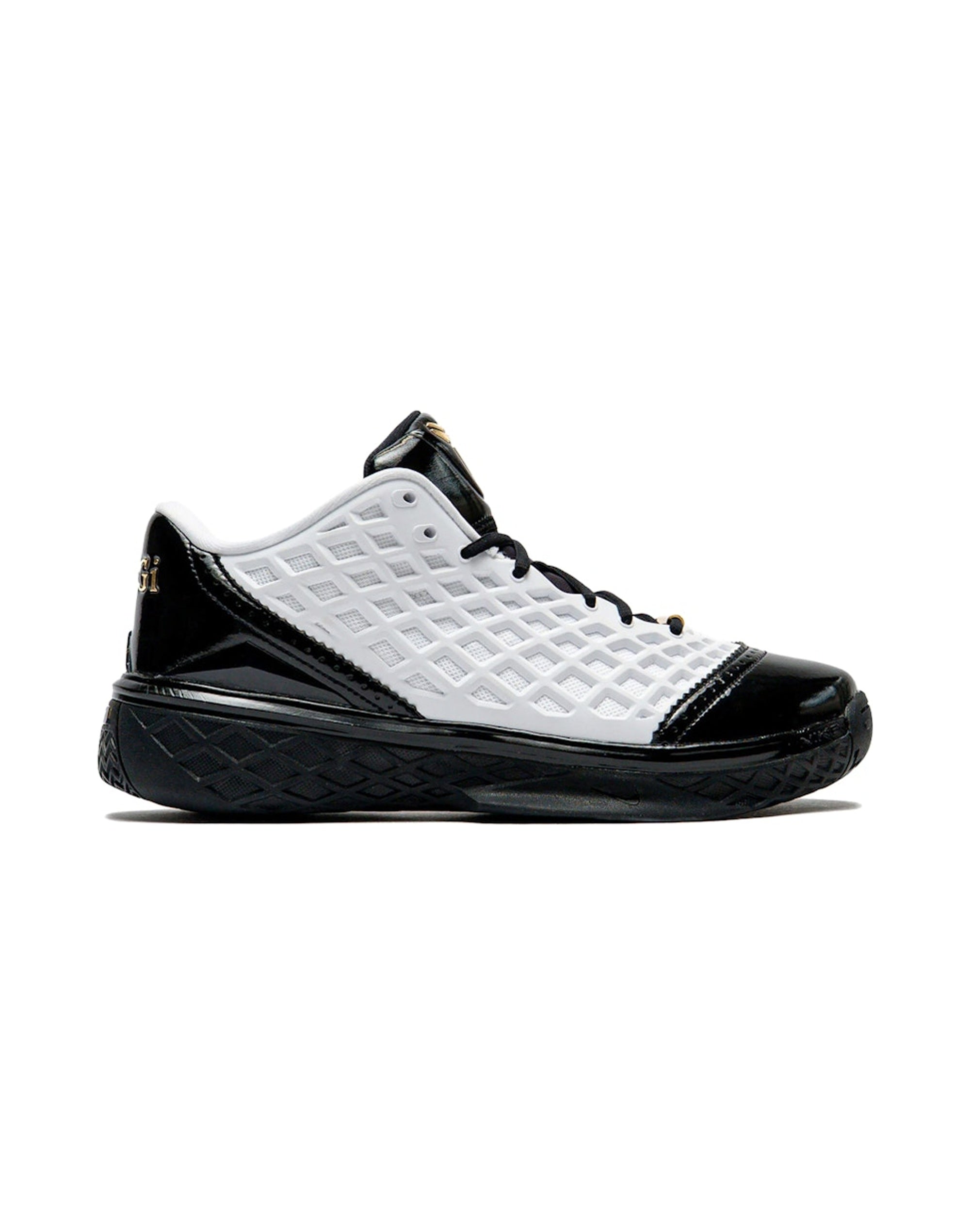 Nike Kobe 3 Low Protro White Black Metallic Gold
