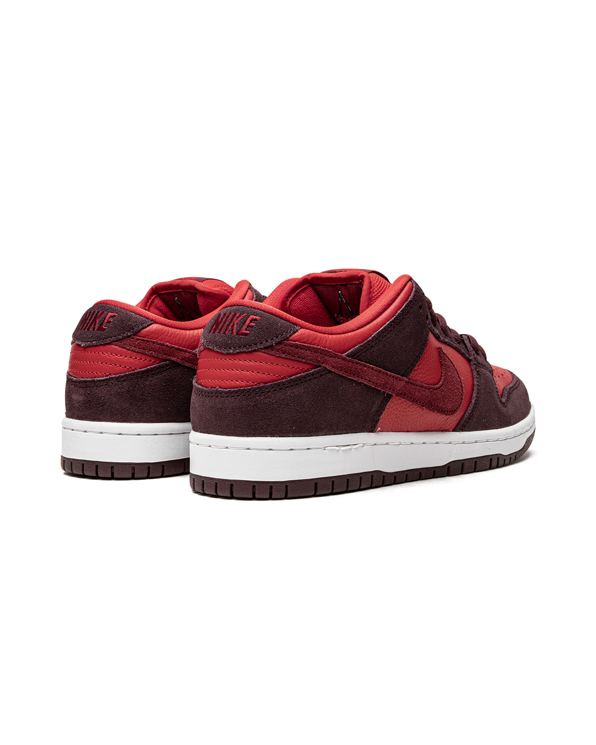 Nike SB Dunk Low Cherry