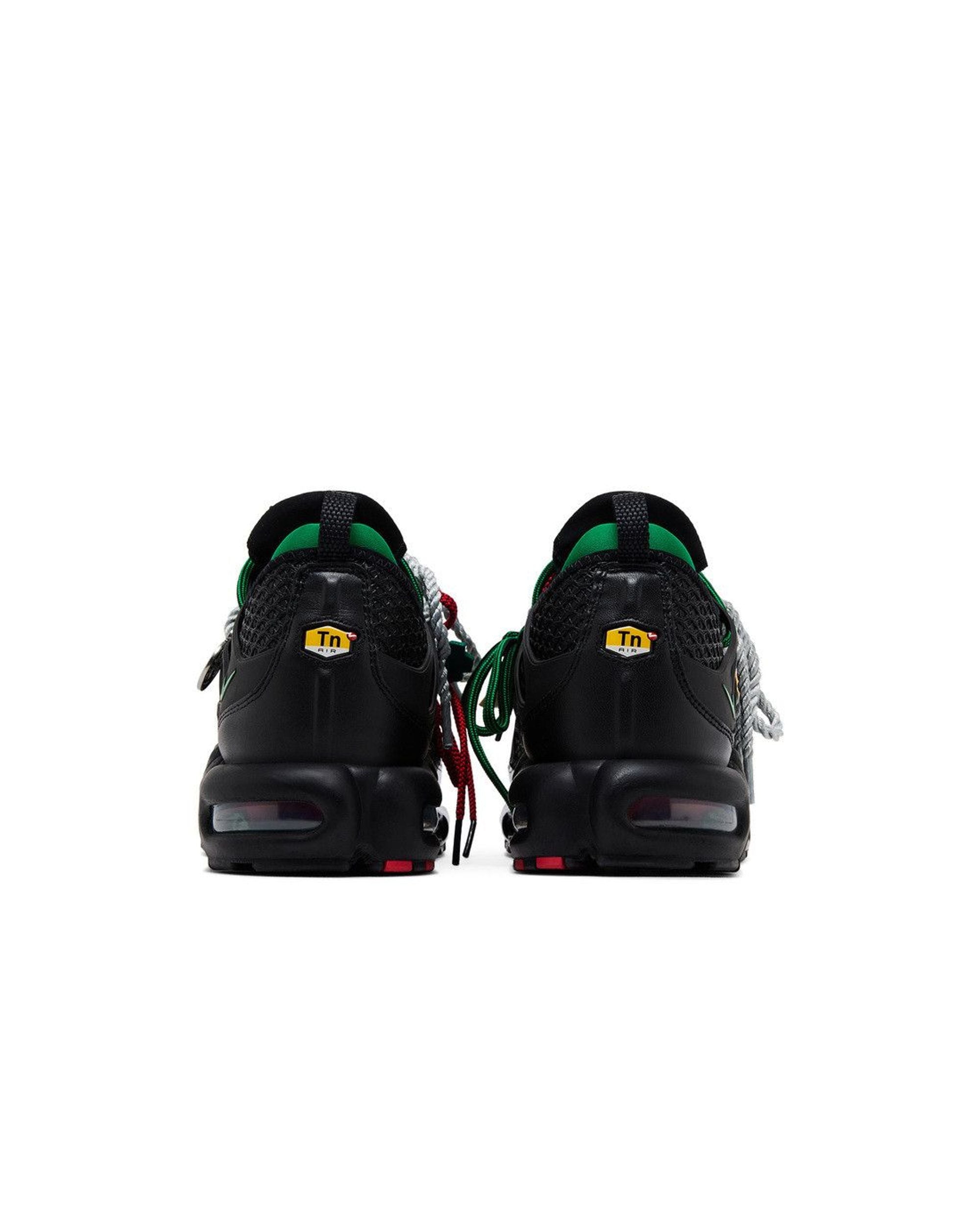 Nike Air Max Plus Homecoming Black