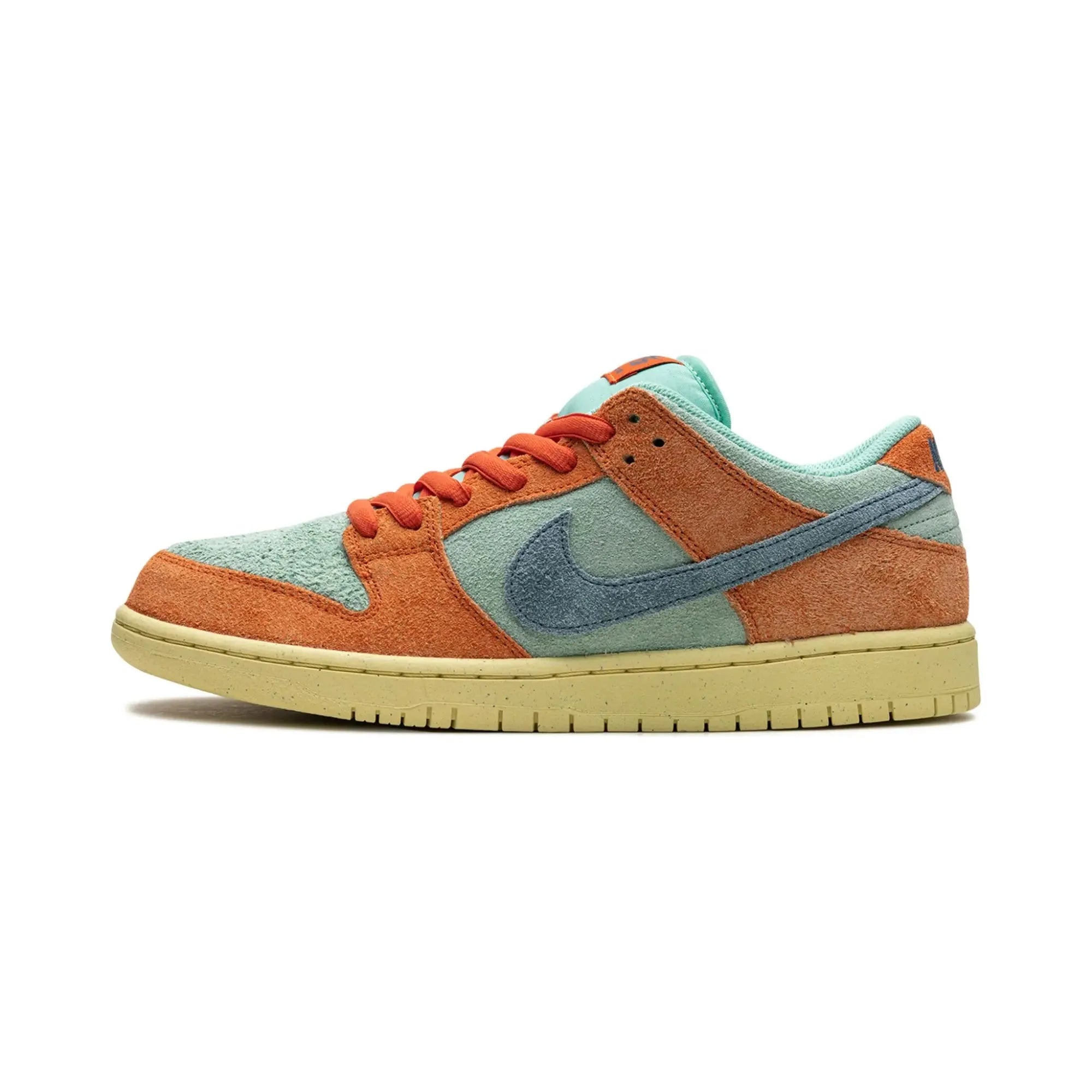 Nike SB Dunk Low "Orange Emerald Rise" - street-bill.dk