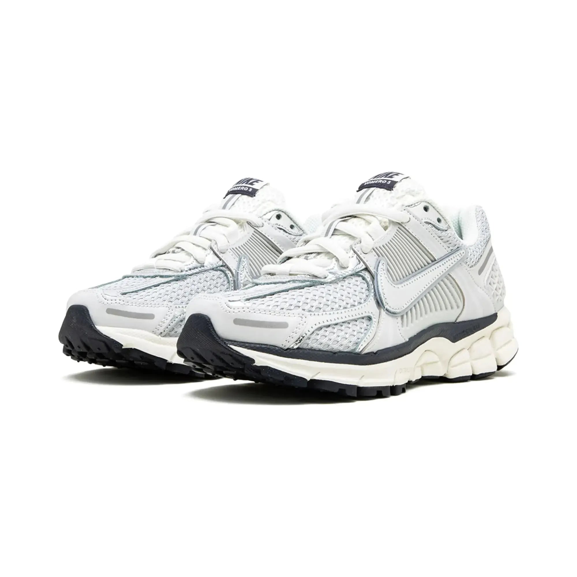 Nike Zoom Vomero 5 "Photon Dust Metallic Silver" - street-bill.dk