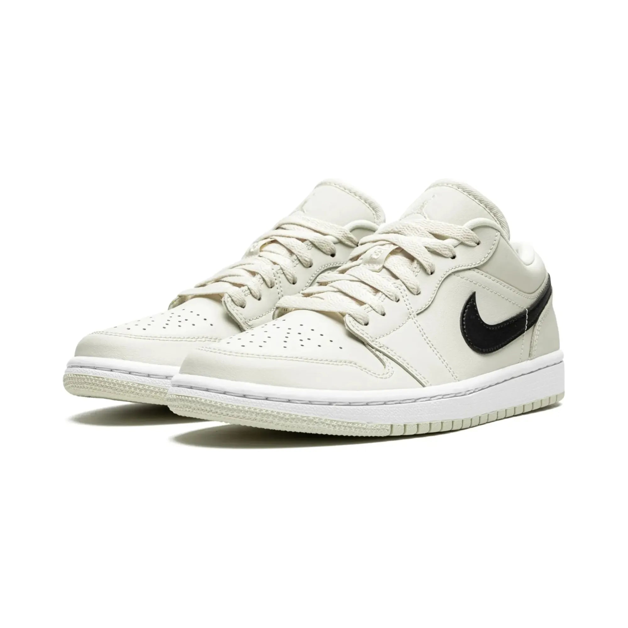 Nike Air Jordan 1 Low "Coconut Milk" - street-bill.dk