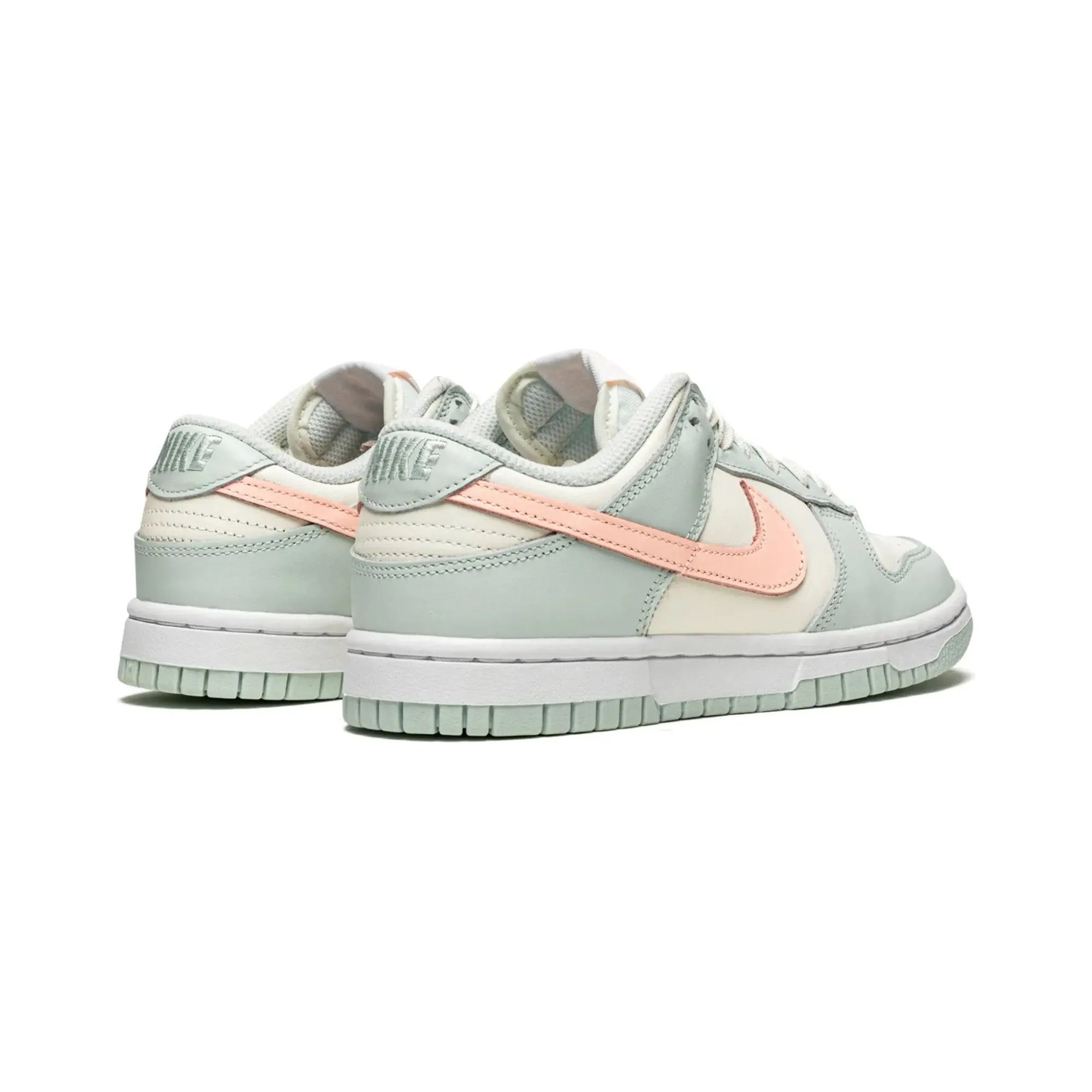 Nike Dunk Low "Barely Green" - street-bill.dk
