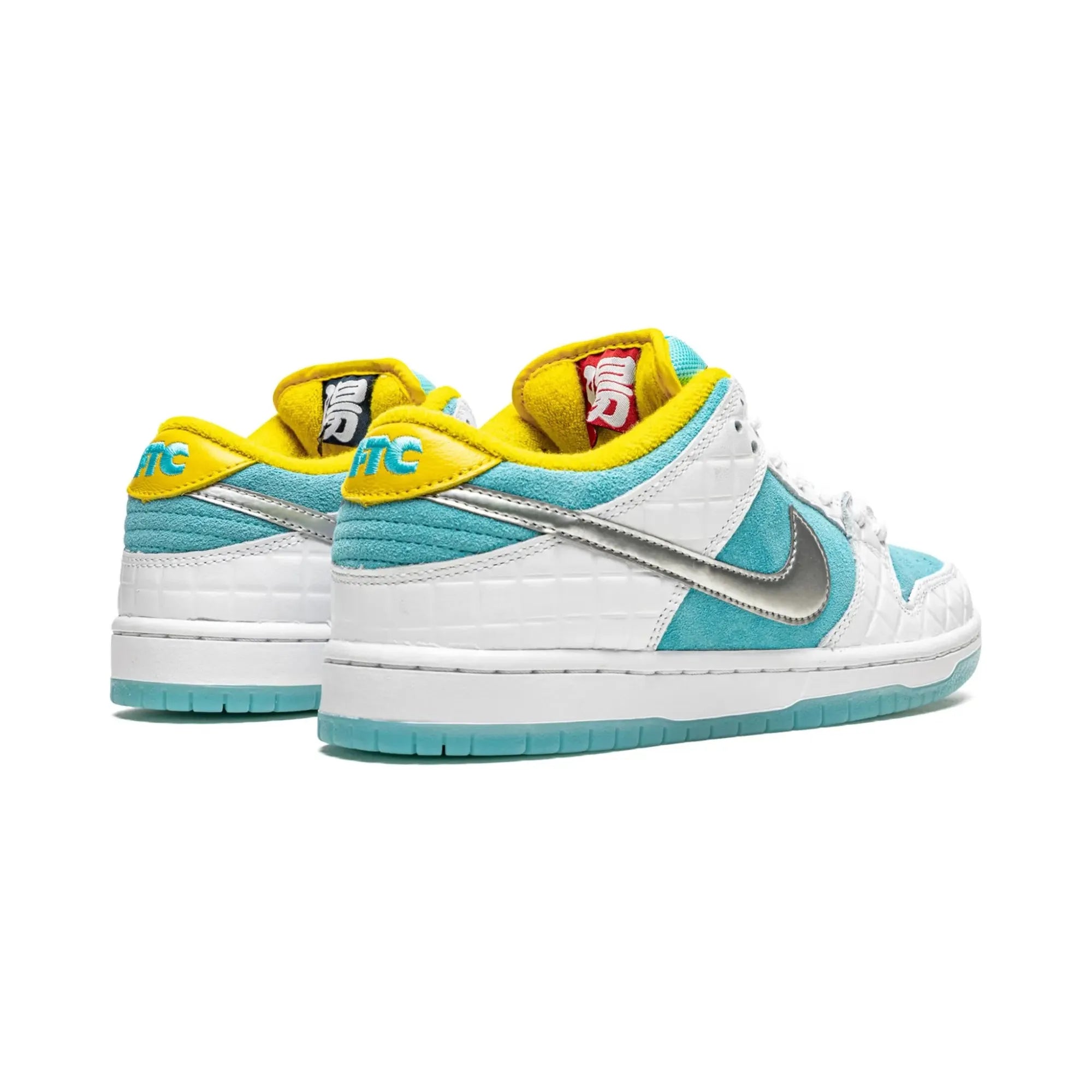 Nike SB Dunk Low X FTC "Lagoon Pulse" - street-bill.dk